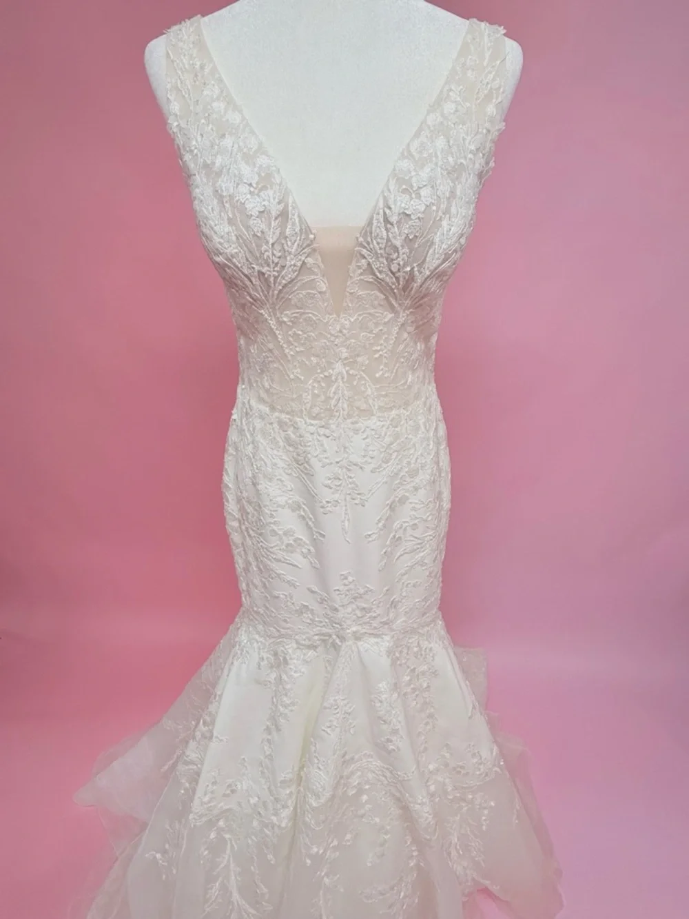 Justin Alexander Jolene Wedding Gown - Picture 11 of 16